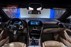 بی ئێم دەبڵیو 8 سیریەس